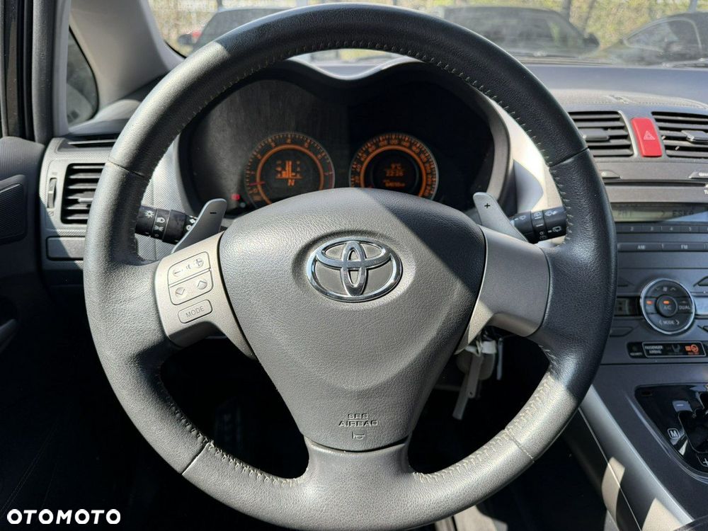 Toyota Auris - 17