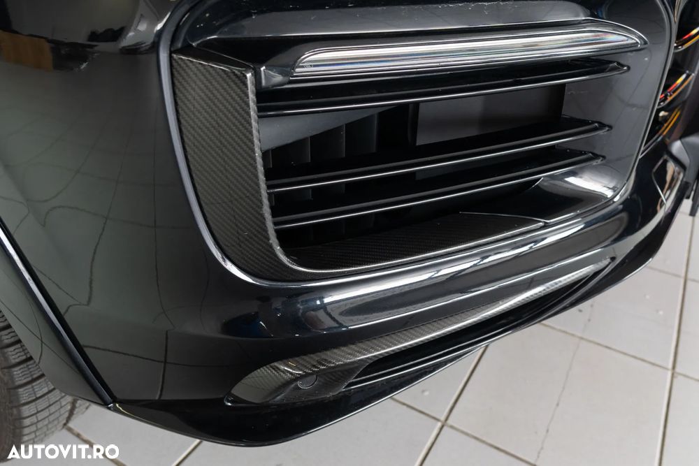 Porsche Cayenne S - 16