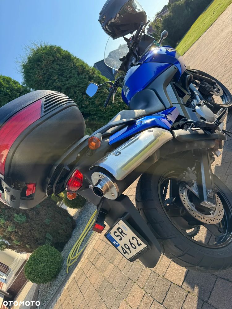 Suzuki V-STROM - 1