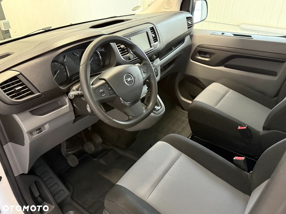 Opel Vivaro Kombi Extra Long 2,8t Enjoy - 25