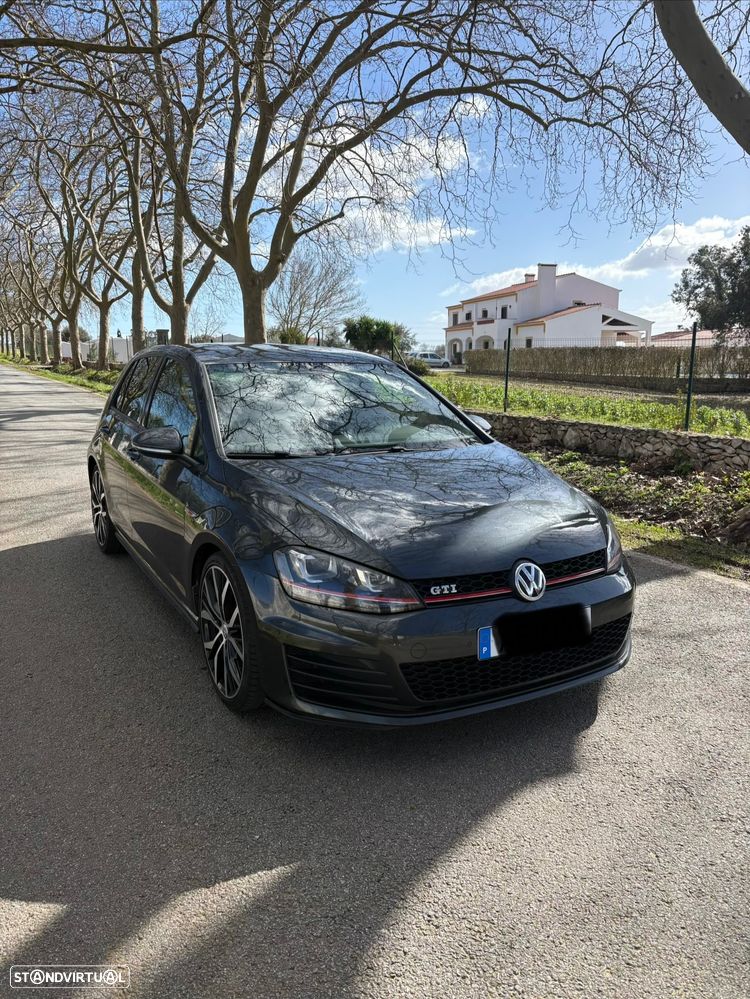VW Golf GTI BlueMotion DSG - 2