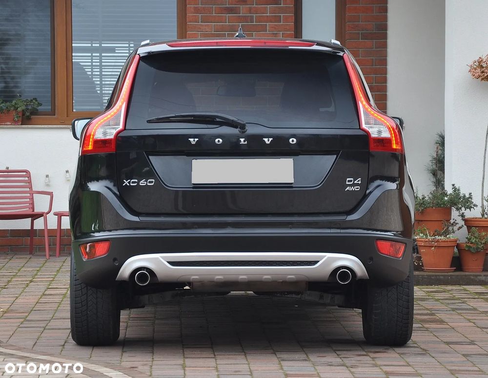 Volvo XC 60 D4 AWD Geartronic Summum - 9