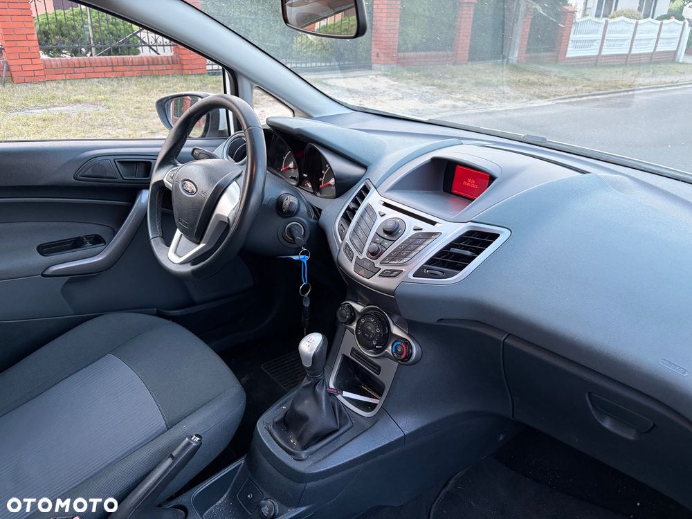 Ford Fiesta 1.4 TDCi Champions Edition - 6