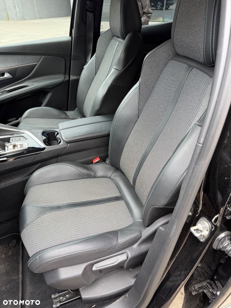 Peugeot 3008 - 16