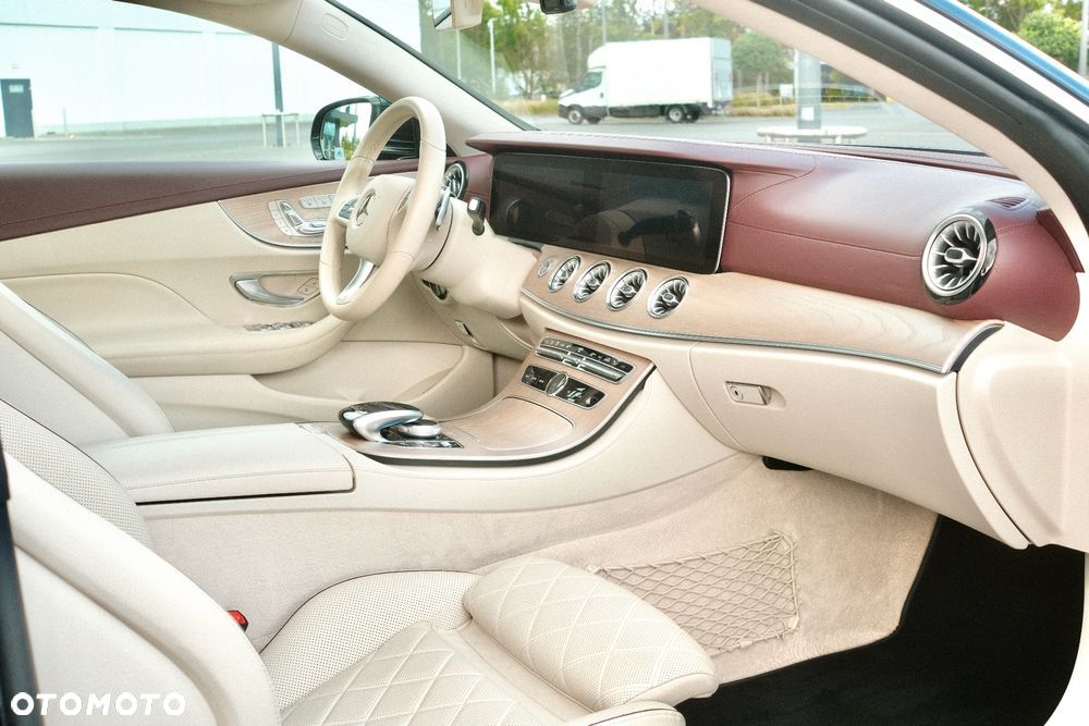 Mercedes-Benz Klasa E 350 d Coupe 4-Matic 9G-TRONIC - 15