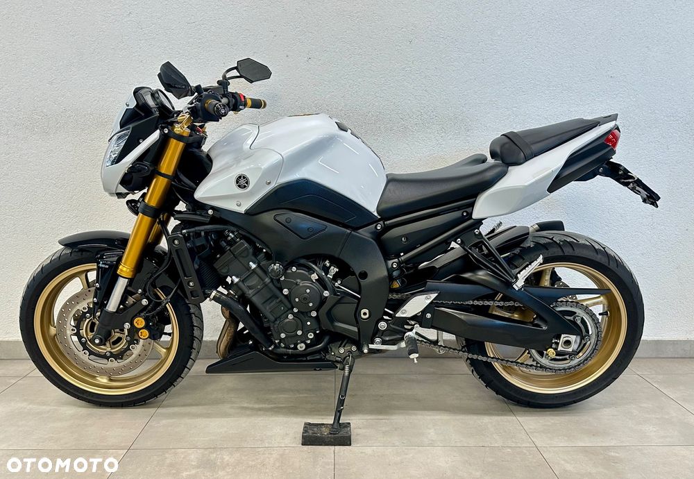 Yamaha FZ8 - 1