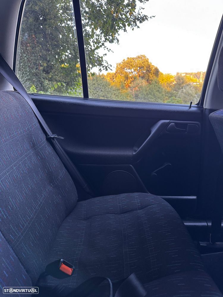 VW Golf 1.4 CL - 24