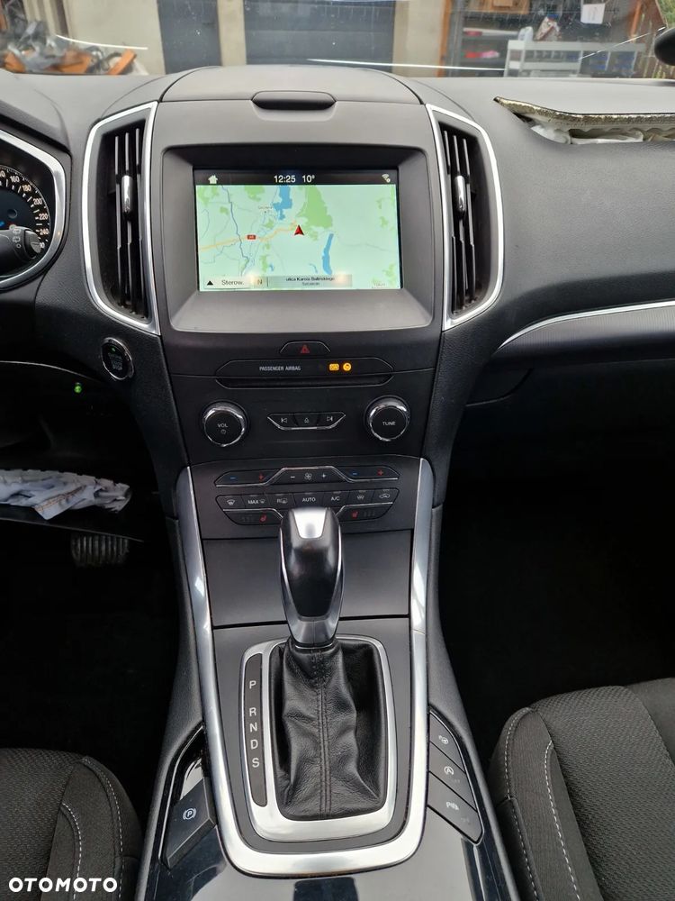 Ford S-Max 2.0 TDCi 4WD Titanium PowerShift - 16