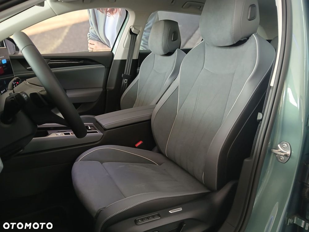 Volkswagen Passat - 10