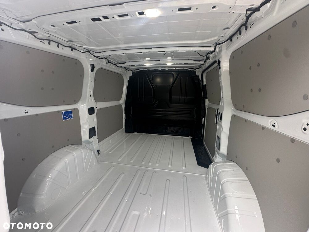 Volkswagen Transporter Transporter Furgon silnik: 2,0 l TDI 150 KM / skrzynia biegów: 8-biegowa automatyczna rozstaw osi: 3100 mm - 22