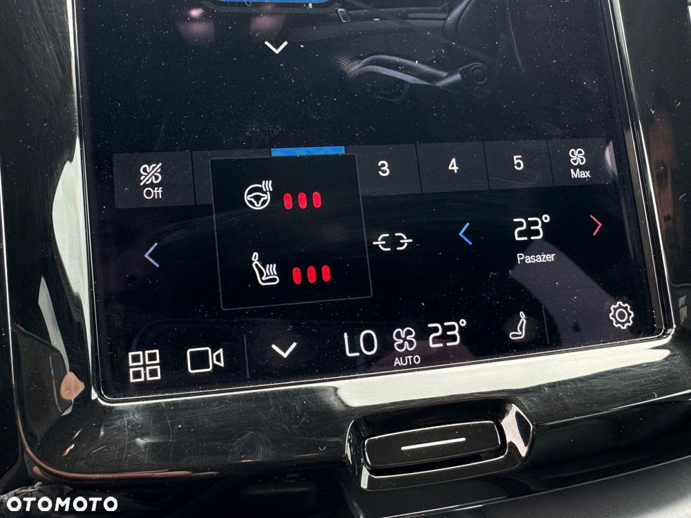 Volvo XC 60 B4 D Geartronic Momentum Pro - 22