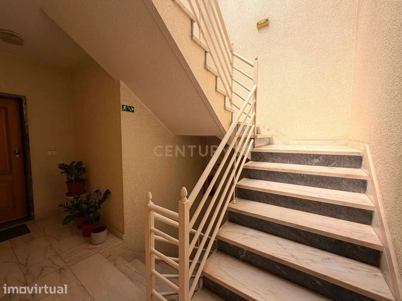 Apartamento T2 em Casal de Cambra, com BOX para 2 carros - Grande imagem: 4/28