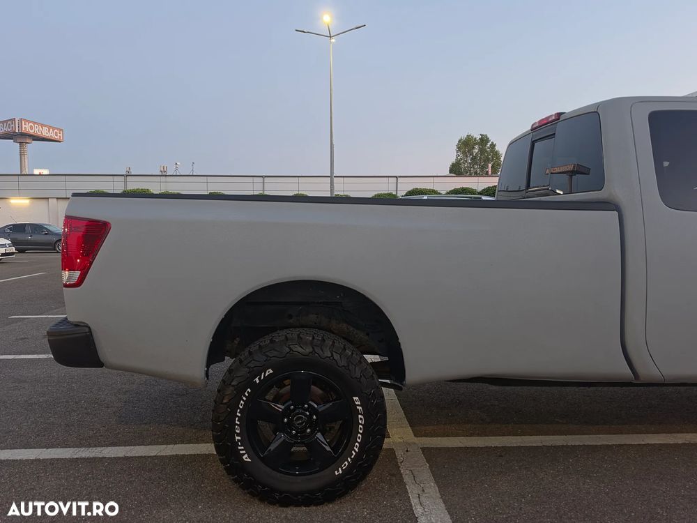 Nissan Titan - 11