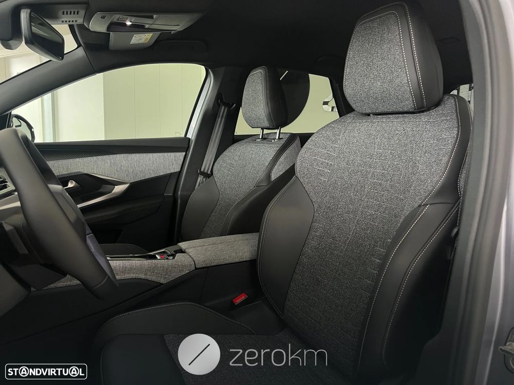 Peugeot 3008 1.2 Hybrid Allure e-DCS6 — fotografia 8