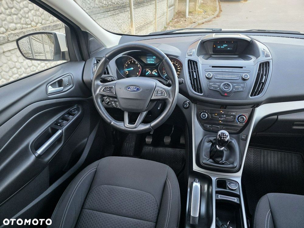 Ford Kuga 1.5 EcoBoost 2x4 Trend - 15