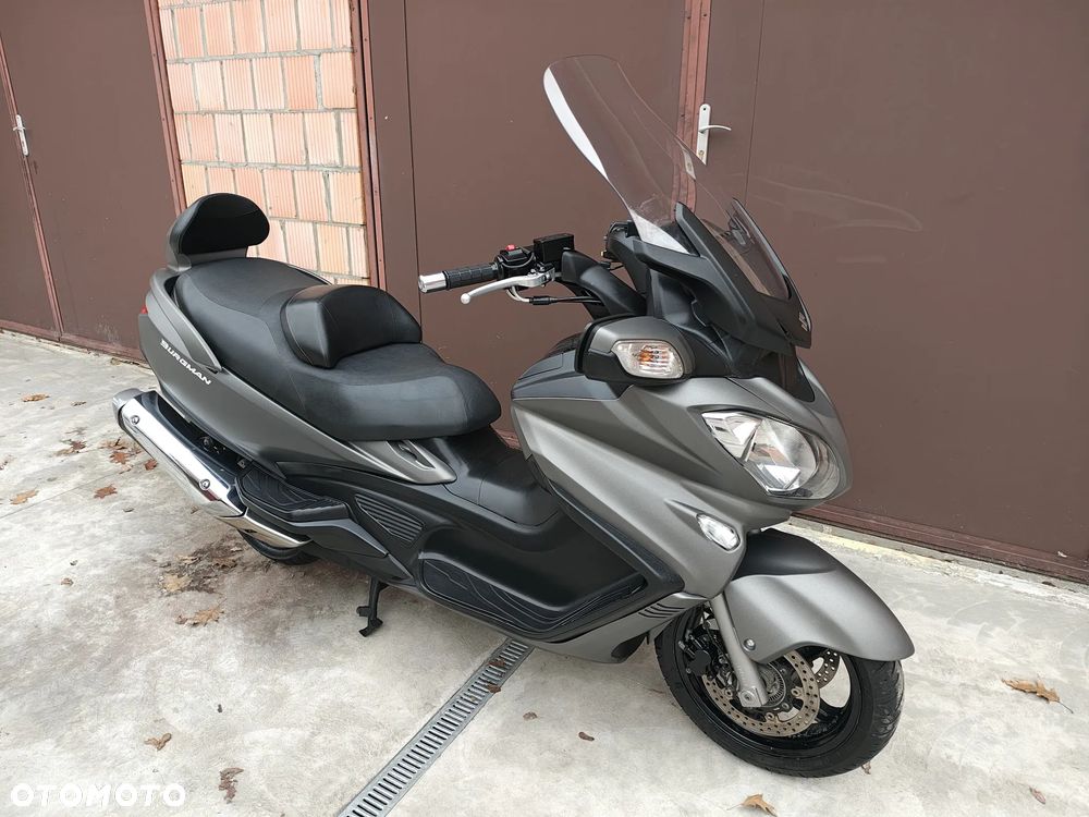 Suzuki Burgman - 9