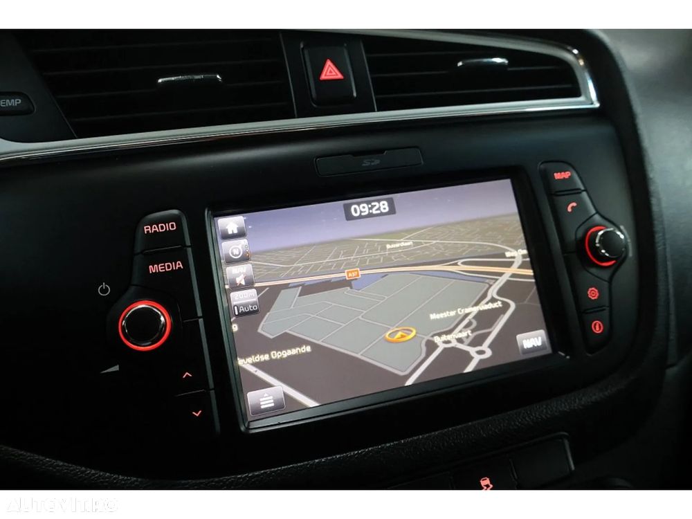 Kia Ceed - 13