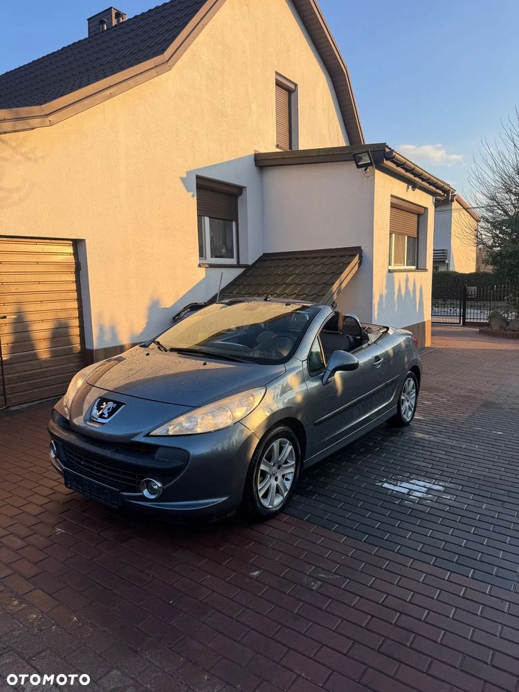 Peugeot 207 CC - 1