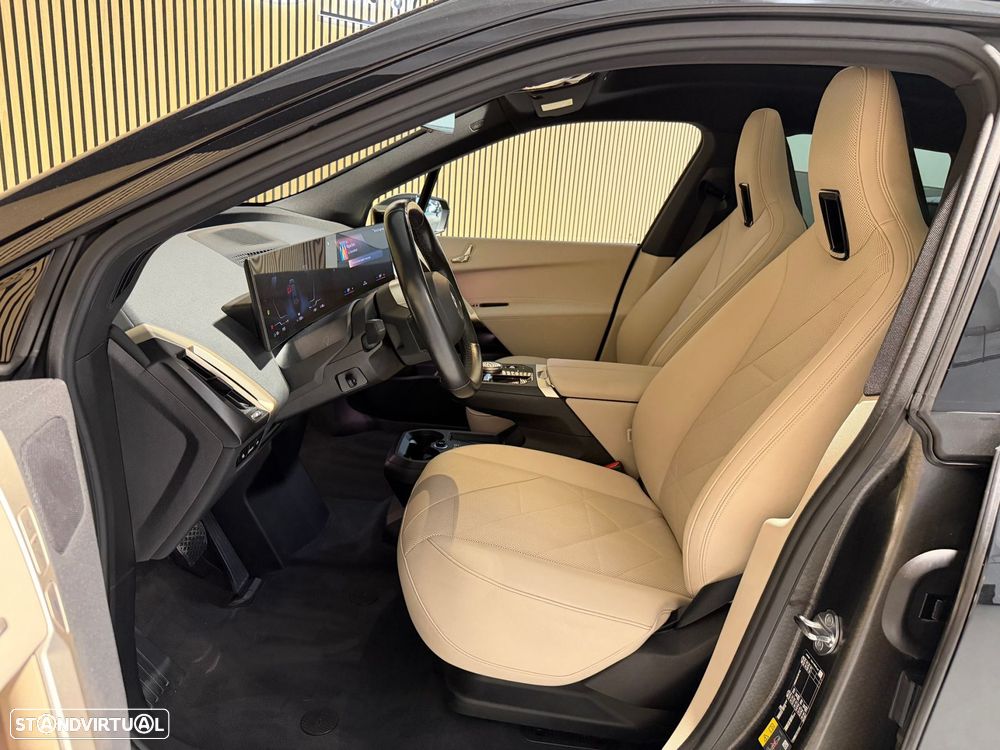 BMW iX xDrive40 - 6