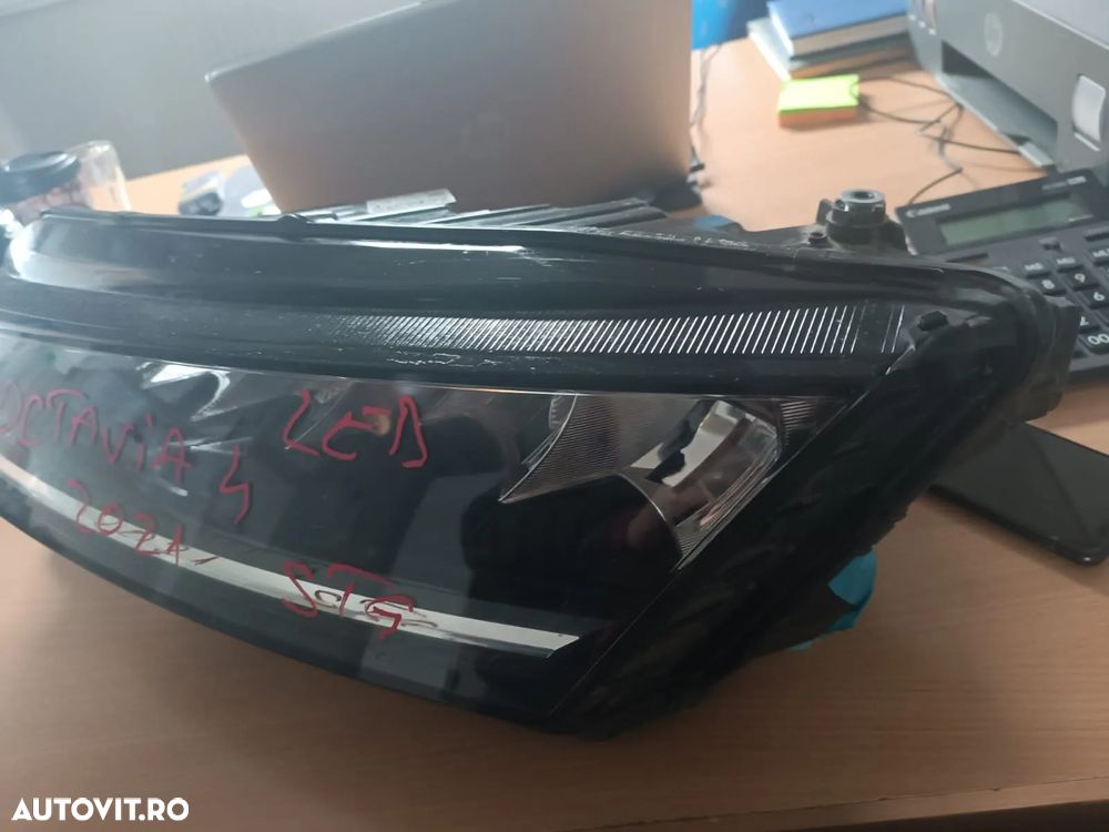 Far stanga full led Skoda Octavia 4 dupa 2020 cod 5E4941015 - 2
