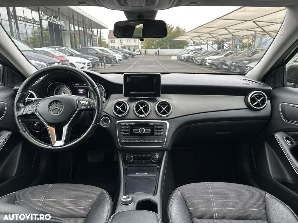 Mercedes-Benz GLA 200 (CDI) d 4Matic 7G-DCT Urban - 11