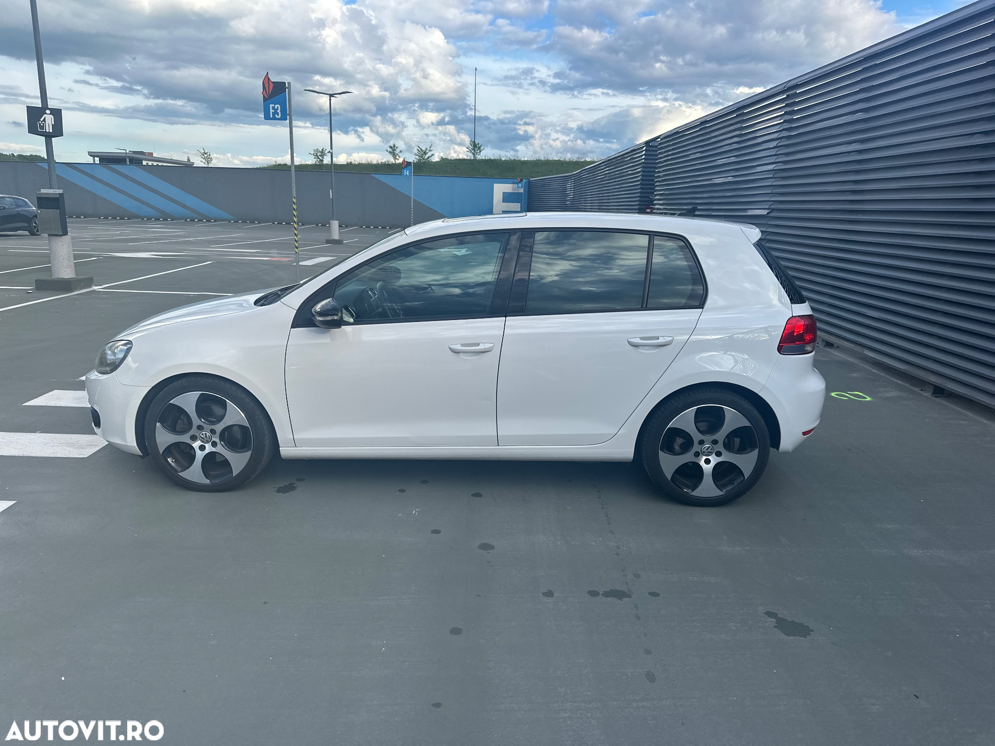 Volkswagen Golf 1.4 TSI DSG Highline - 4