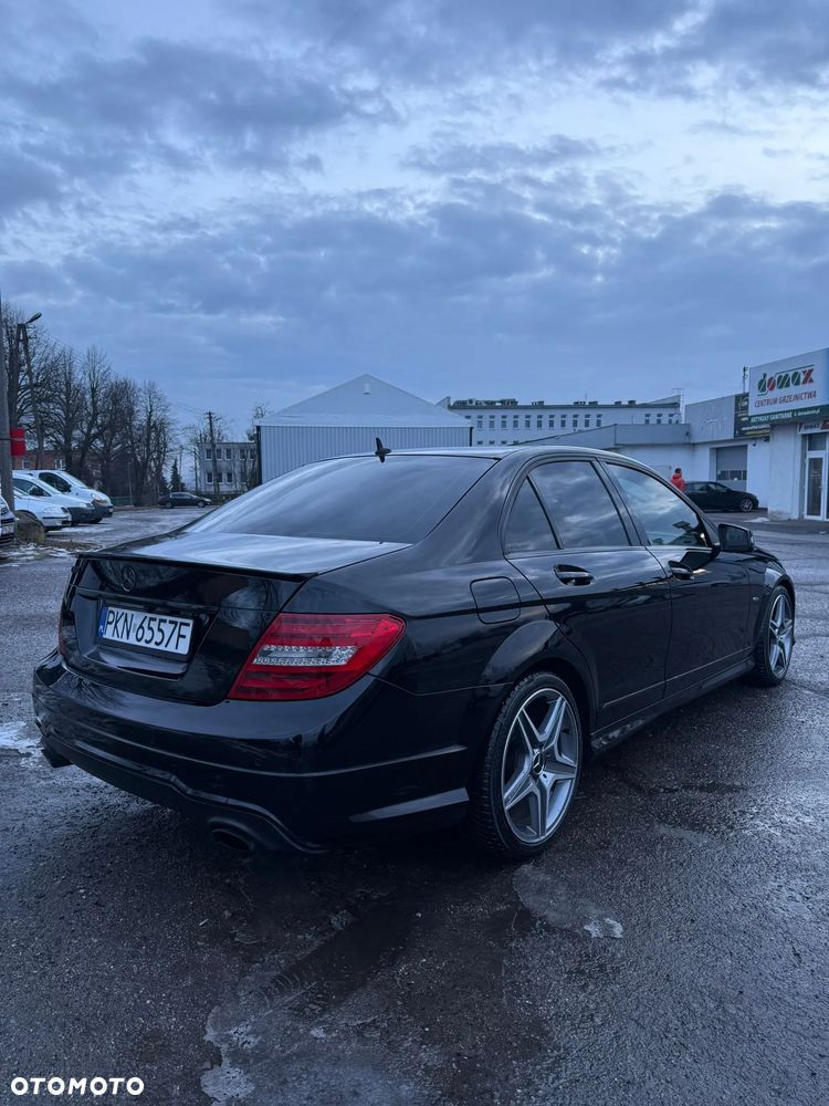 Mercedes-Benz Klasa C 350 CDI BlueEff Avantgarde - 5