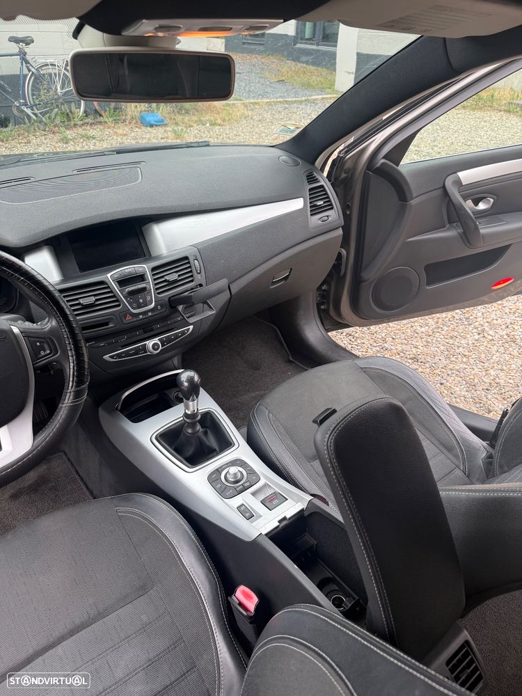 Renault Laguna 2.0 dCi Confort - 16