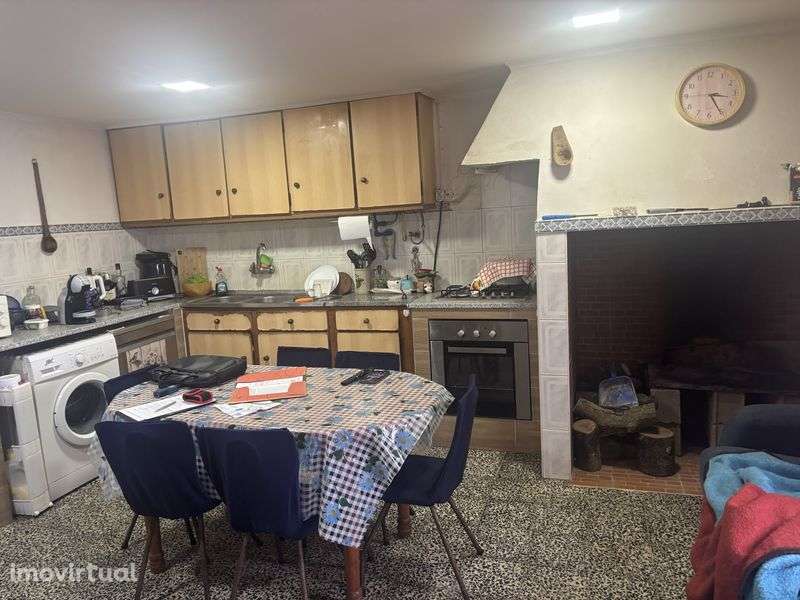 Terreno + moradia - Grande imagem: 2/8