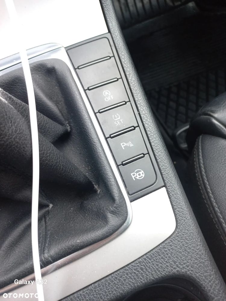 Volkswagen Passat CC - 26