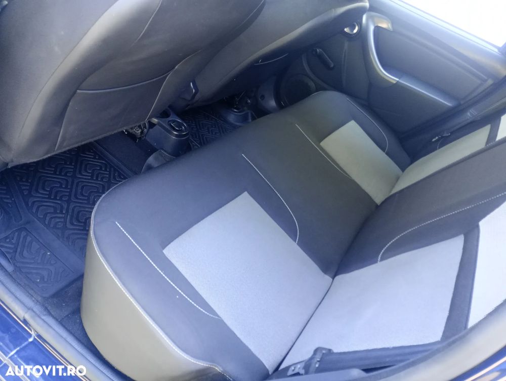 Dacia Duster SCe 115 4x2 Laureate - 6