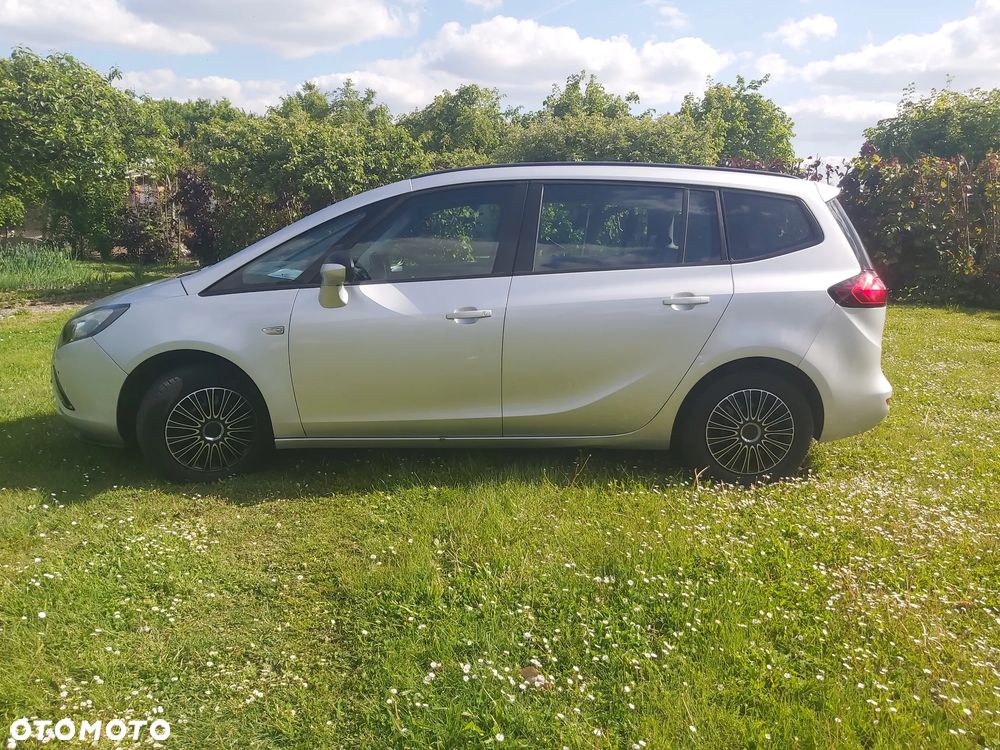 Opel Zafira - 29