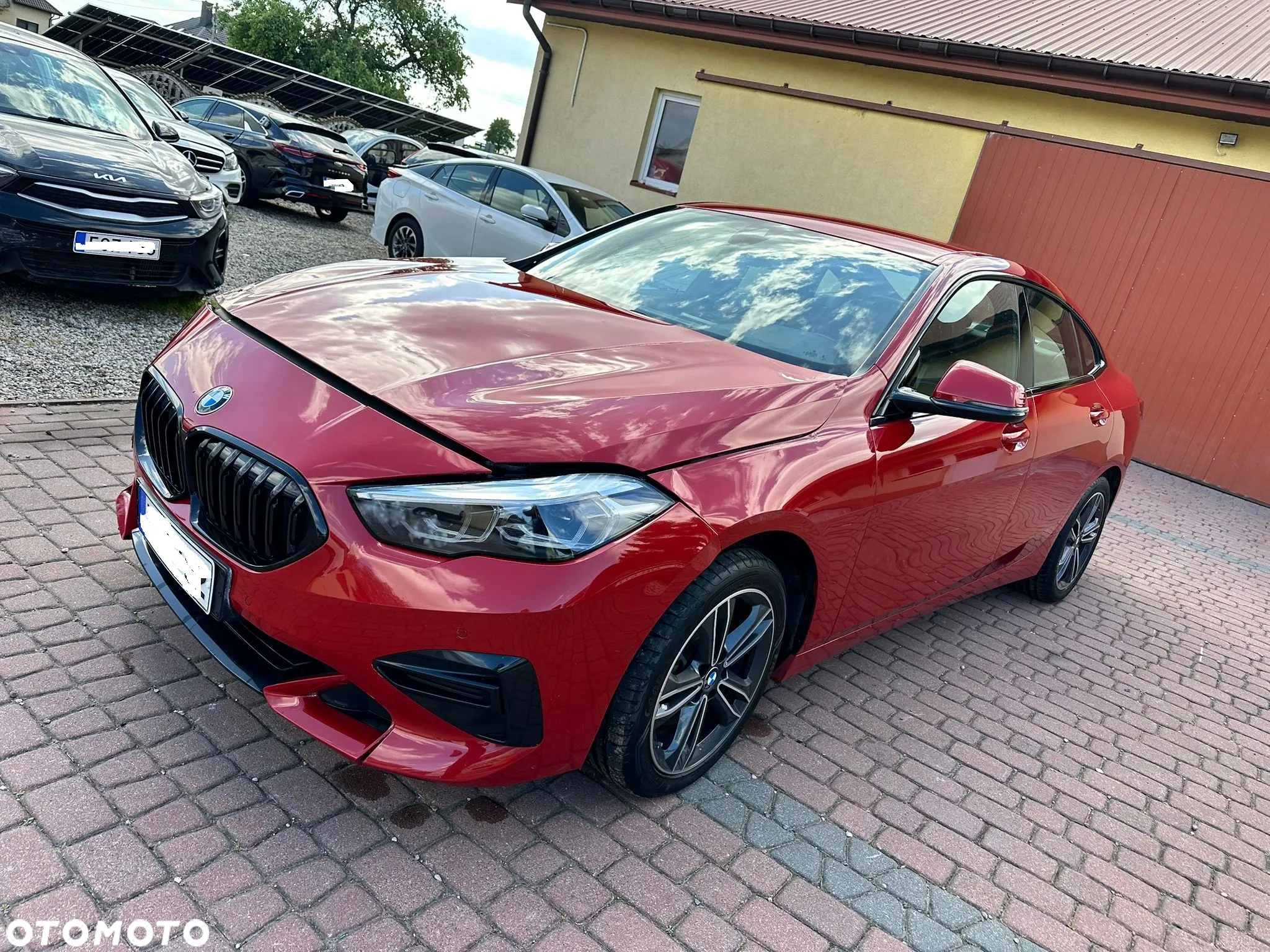BMW Seria 2 218d - 4