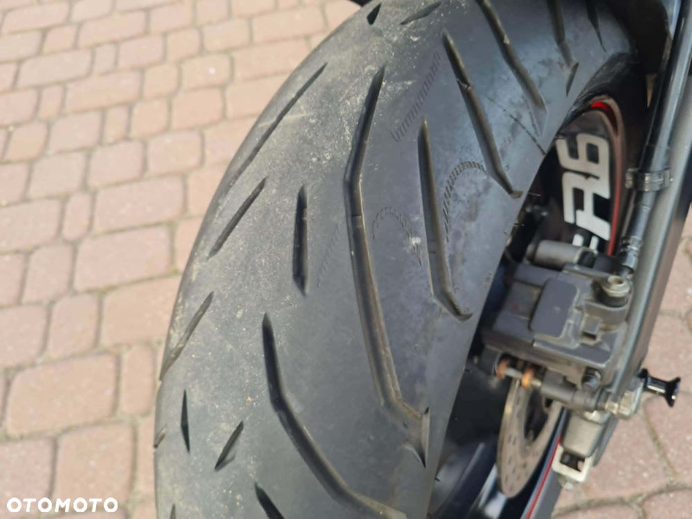 Yamaha R6 - 8