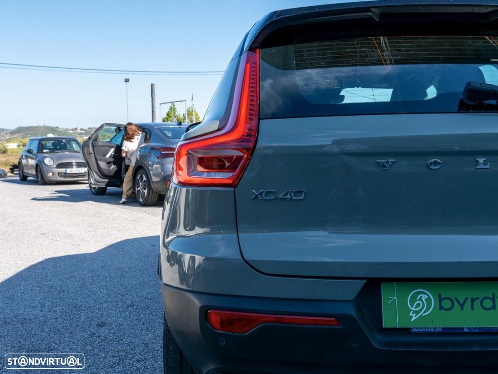 Volvo XC 40 Recharge 78 kWh Twin Motor Core — fotografia 11