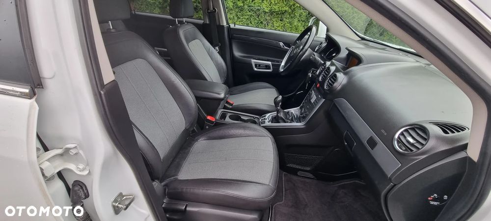 Opel Antara 2.4 Cosmo - 16