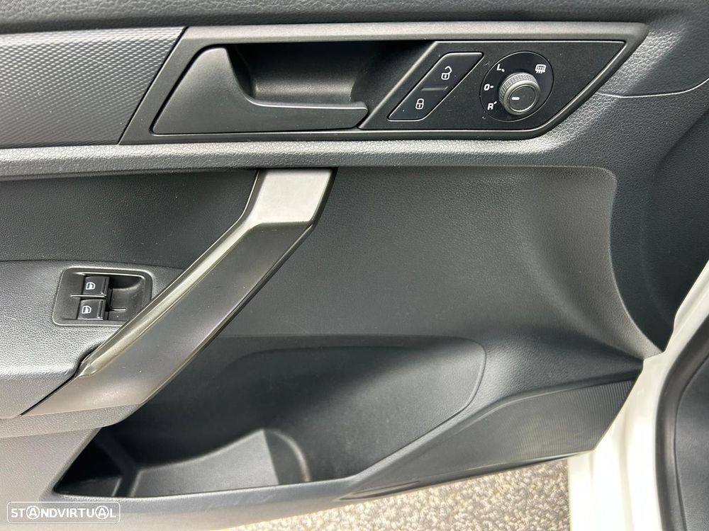 VW Caddy Maxi 2.0 TDi BM Extra AC - 33