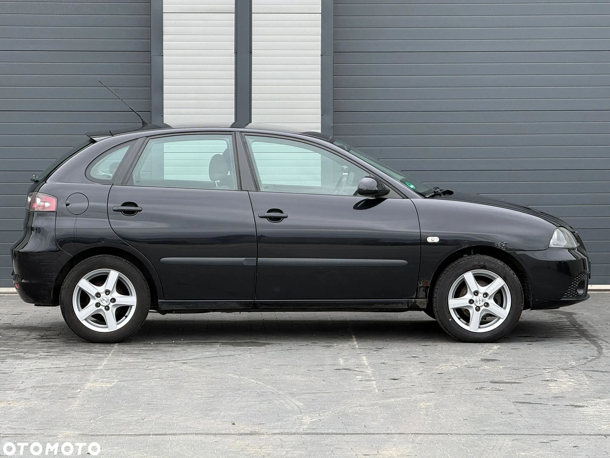Seat Ibiza SC 1.4 16V Sport - 2