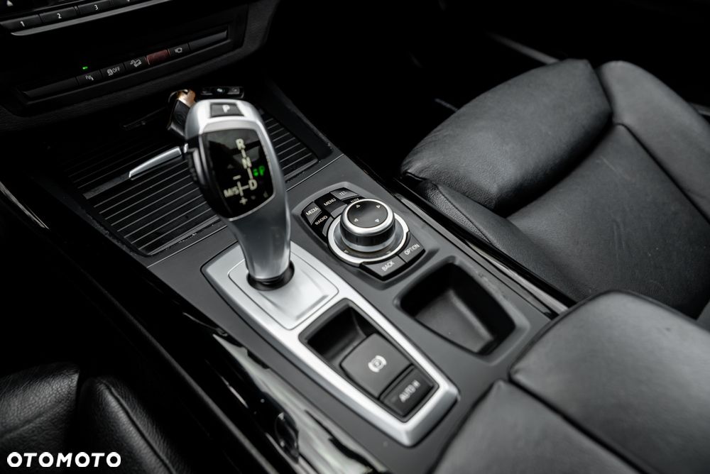BMW X5 xDrive40d - 33