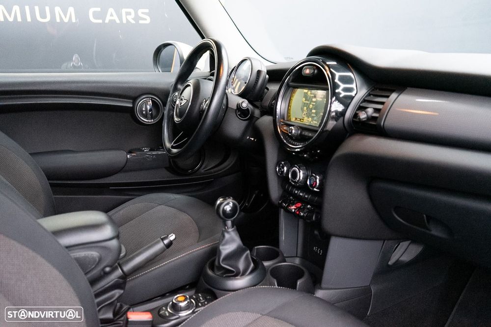 MINI 3 Portas Cooper D - 39