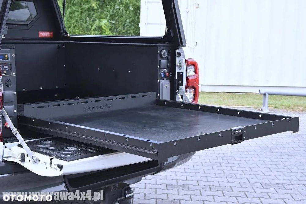 Toyota Hilux 2.8 D-4D Double Cab GR Sport 4x4 - 4