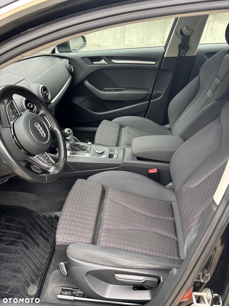 Audi A3 Sportback 2.0 TDI S tronic Ambiente - 14