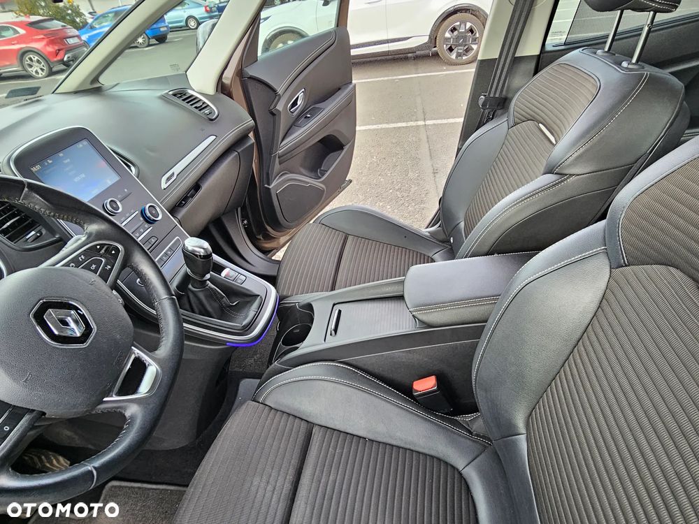Renault Grand Scenic Gr 1.6 dCi Energy Limited EU6 - 23