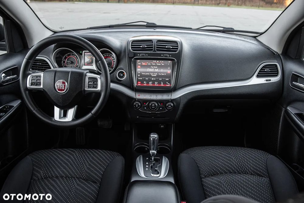 Fiat Freemont 2.0 Multijet 16V DPF Automatik Allrad Lounge - 25