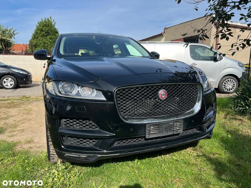 Jaguar F-Pace - 19