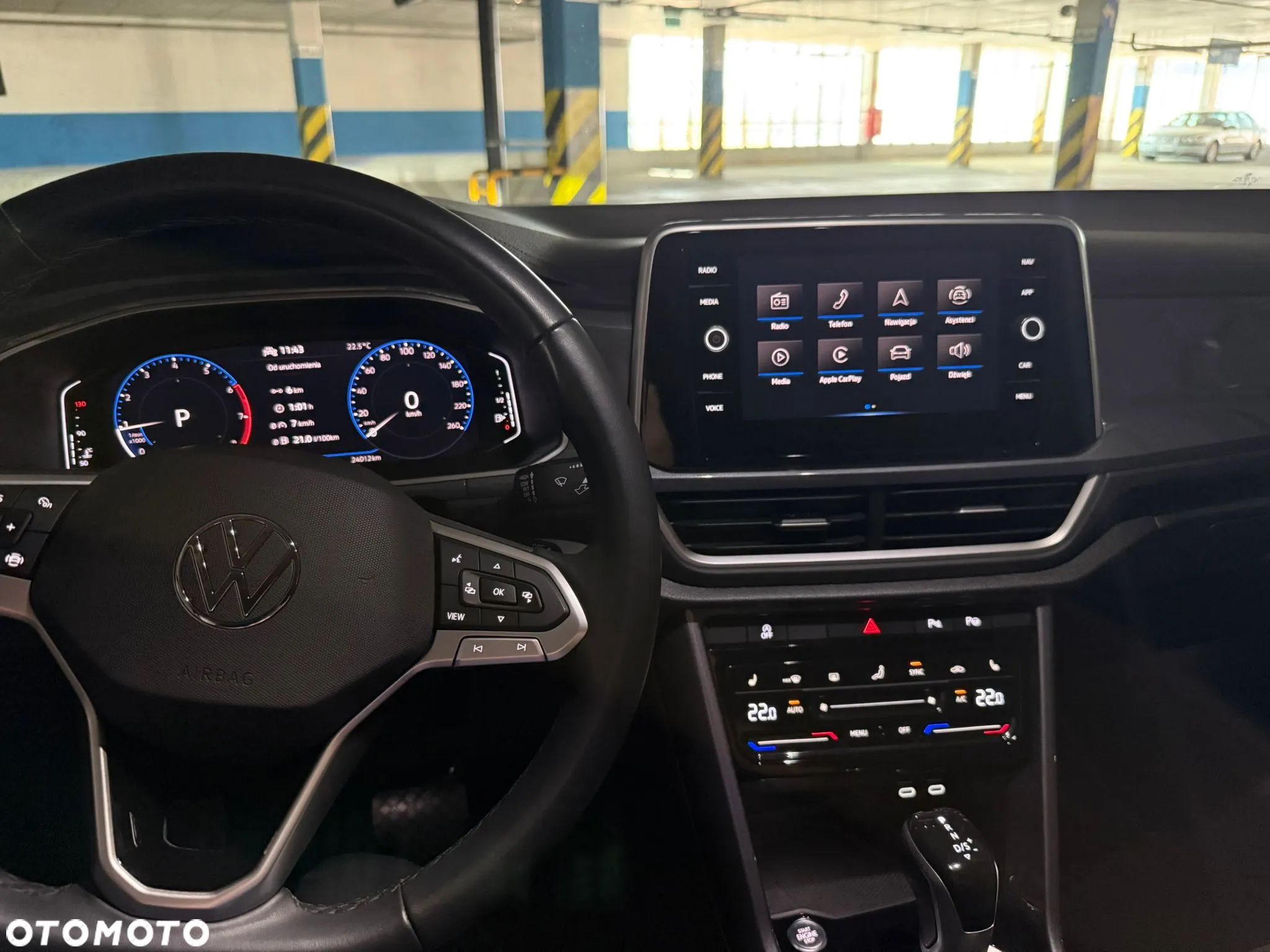 Volkswagen T-Roc 1.5 TSI Style DSG - 24