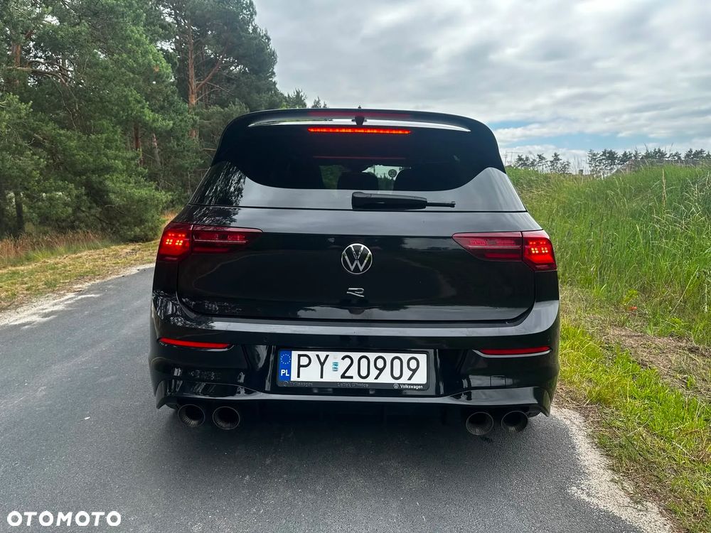 Volkswagen Golf - 11