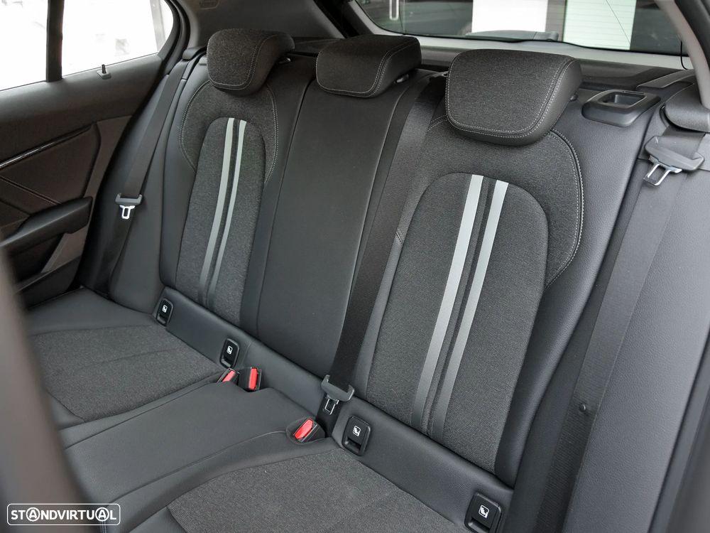 BMW 116 d Line Sport Auto - 8