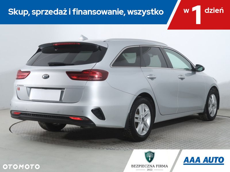 Kia Ceed - 6