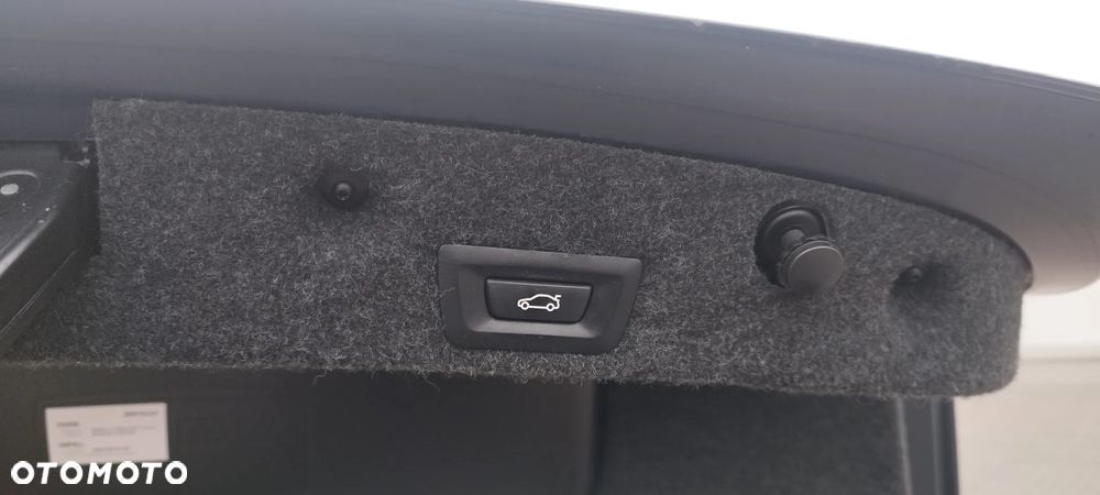 BMW Seria 5 525d - 15